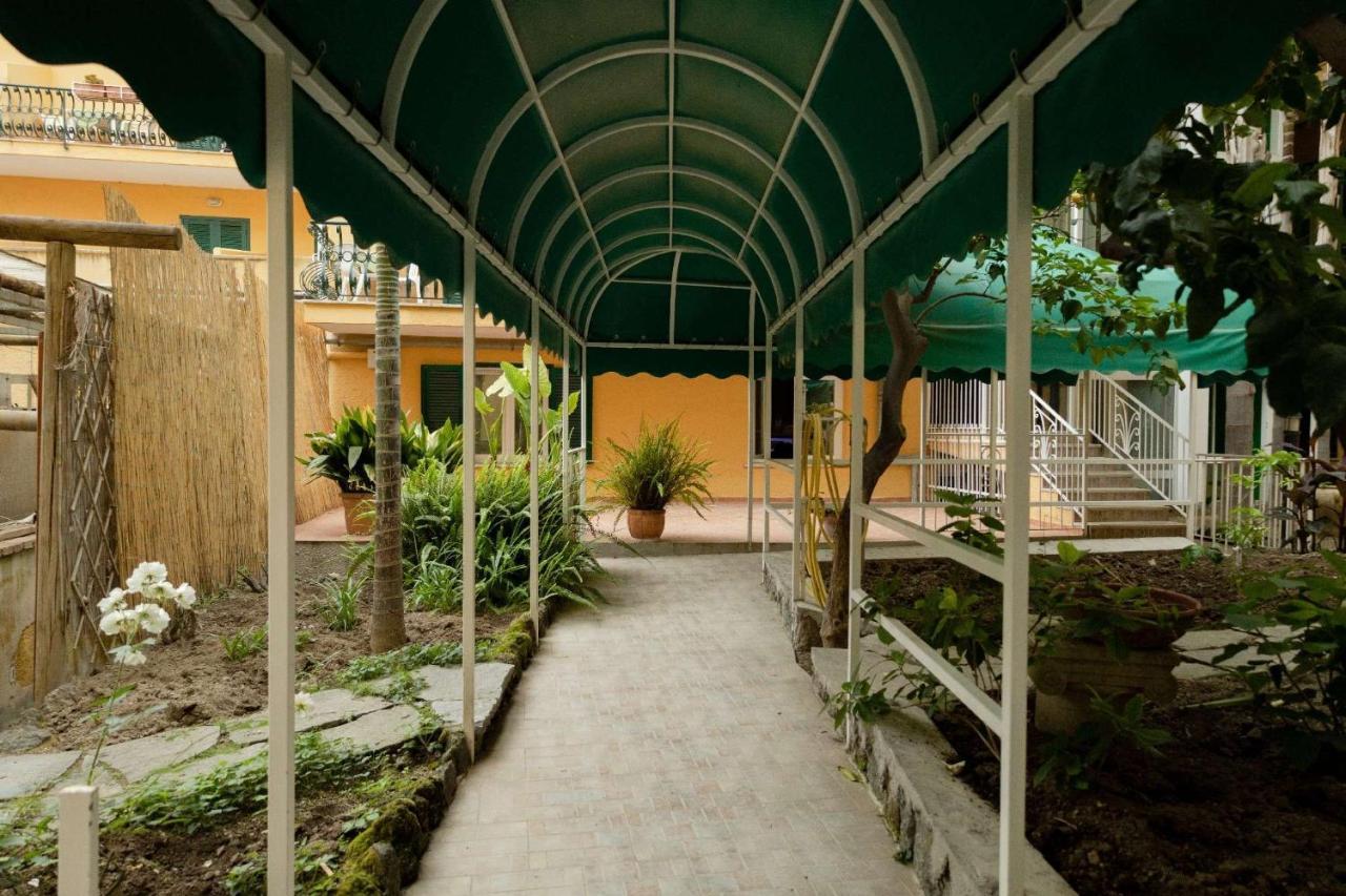 Hotel Royal Terme อีสเกีย ภายนอก รูปภาพ